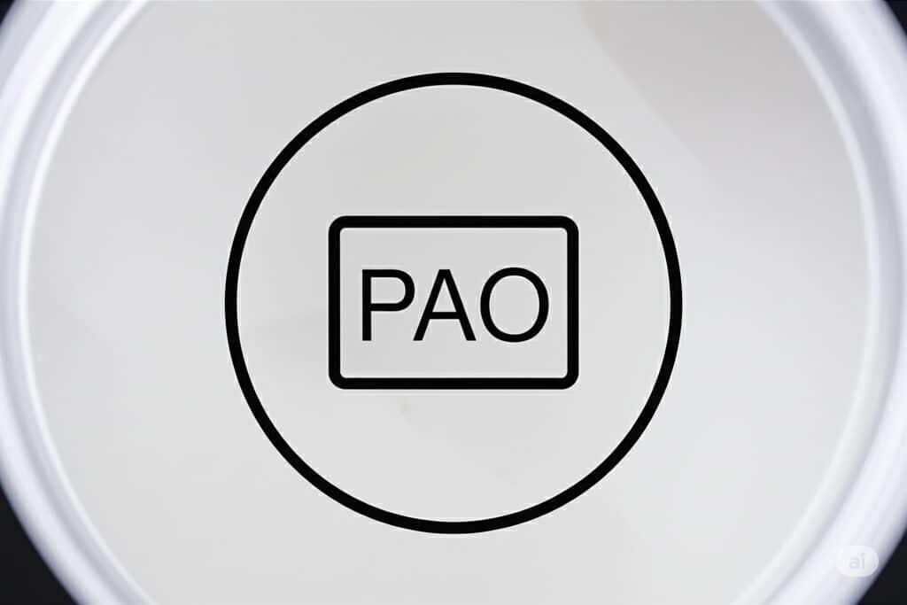 মেকআপ পণ্যের প্যাকেজিংয়ে PAO আইকন বা মেয়াদ নির্দেশক চিহ্ন